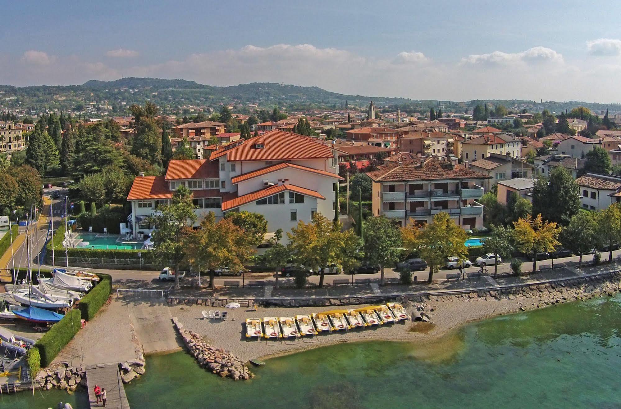 Hotel Nettuno Bardolino Exterior foto