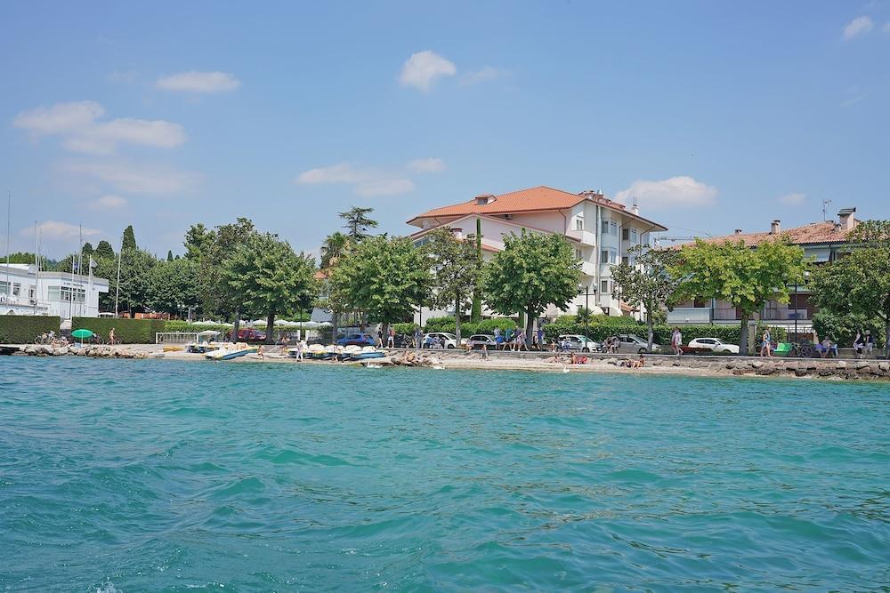 Hotel Nettuno Bardolino Exterior foto